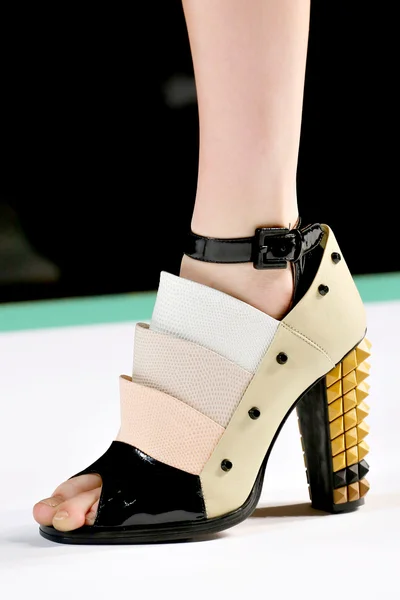 Look 37